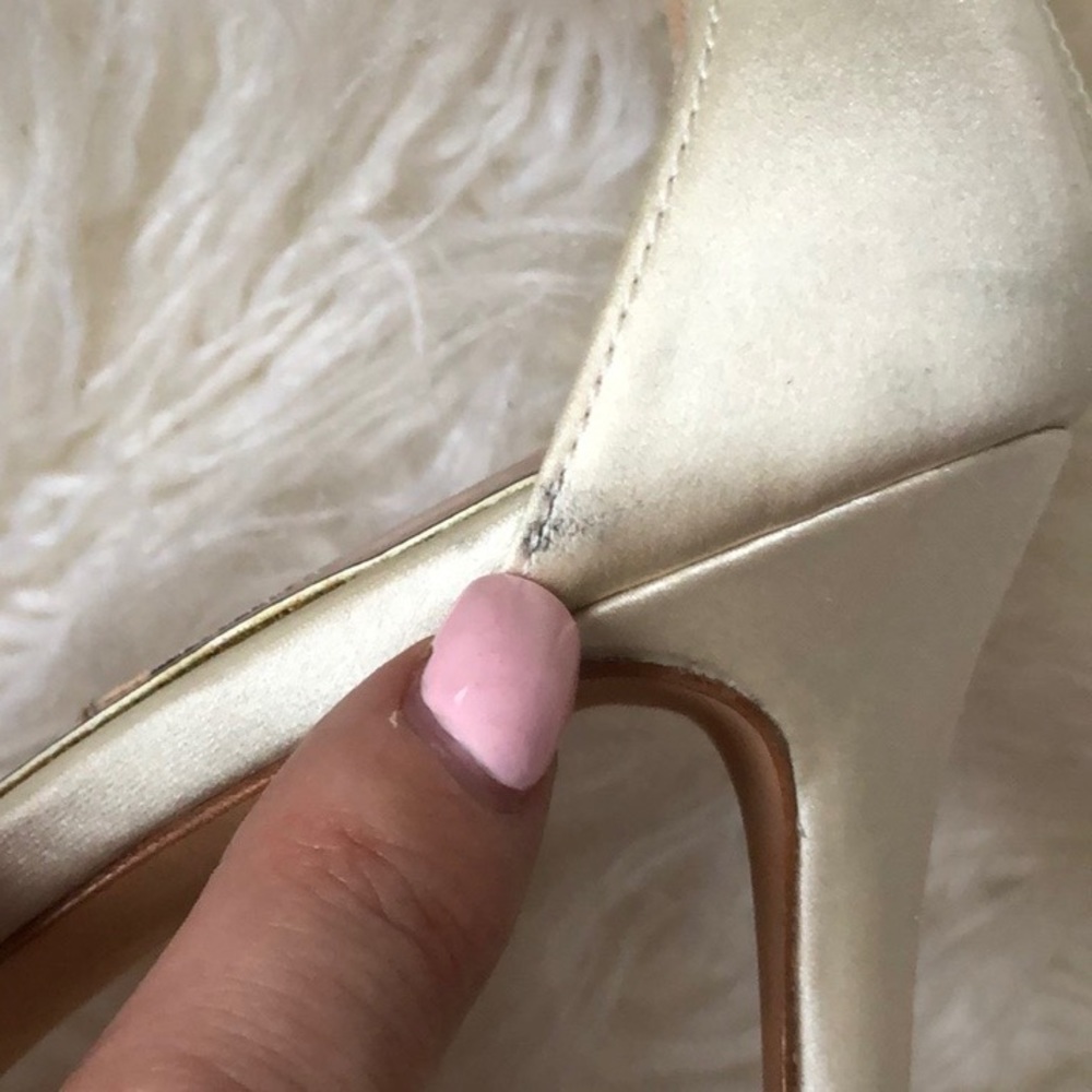 Badgley Mischka Regensia Heels - Picture 10 of 13